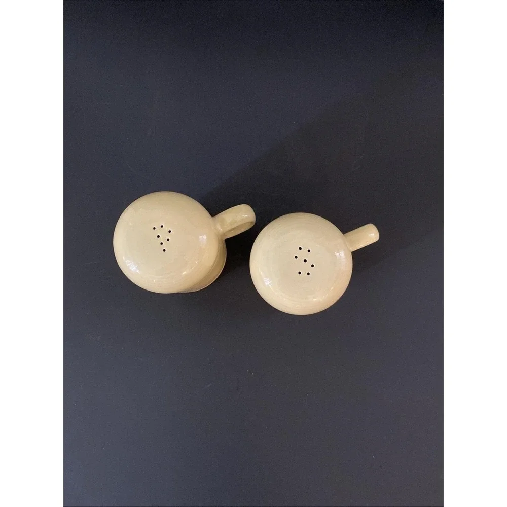 Homer Laughlin  Fiesta Yellow‎  Stove Top Salt & Pepper 6931857
